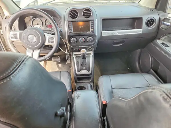 1C4NJDEB9HD129590 2017 JEEP COMPASS - Image 8