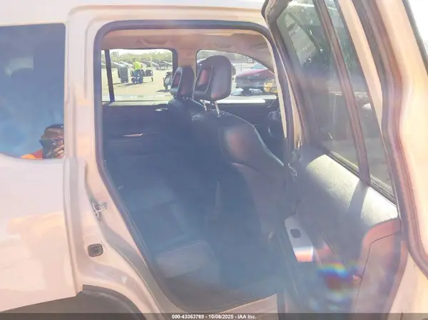 1C4NJDEB9HD144428 2017 JEEP COMPASS - Image 8