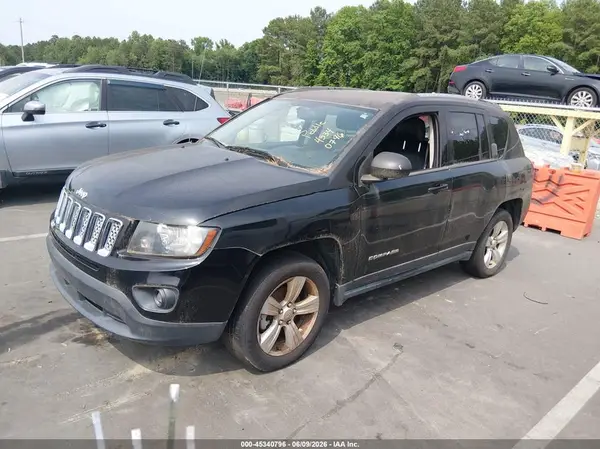 1C4NJDEB9HD154585 2017 JEEP COMPASS - Image 2