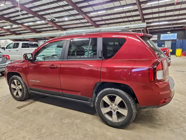 1C4NJDEB9HD177137 2017 JEEP COMPASS - Image 2