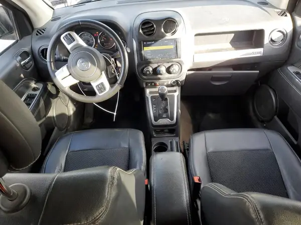 1C4NJDEB9HD178305 2017 JEEP COMPASS - Image 8
