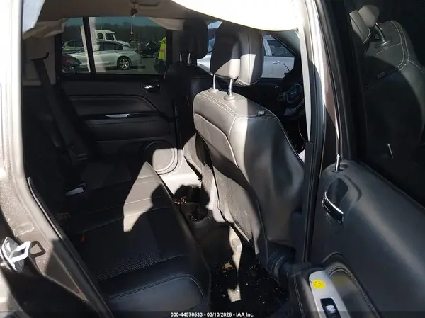 1C4NJDEB9HD191975 2017 JEEP COMPASS - Image 8