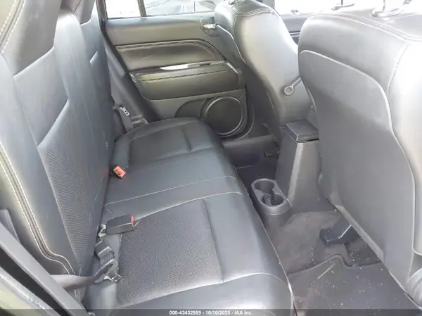 1C4NJDEB9HD193368 2017 JEEP COMPASS - Image 8