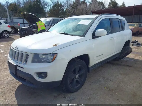 1C4NJDEB9HD193449 2017 JEEP COMPASS - Image 2