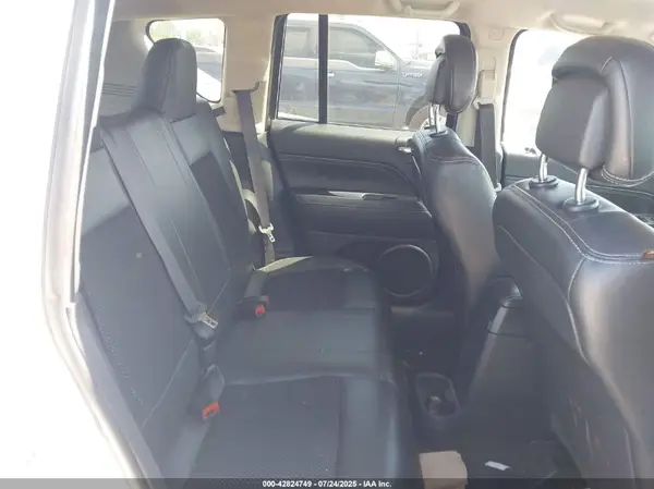 1C4NJDEBXGD586388 2016 JEEP COMPASS - Image 8