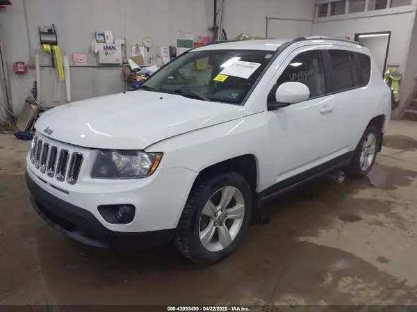 1C4NJDEBXGD586763 2016 JEEP COMPASS - Image 2