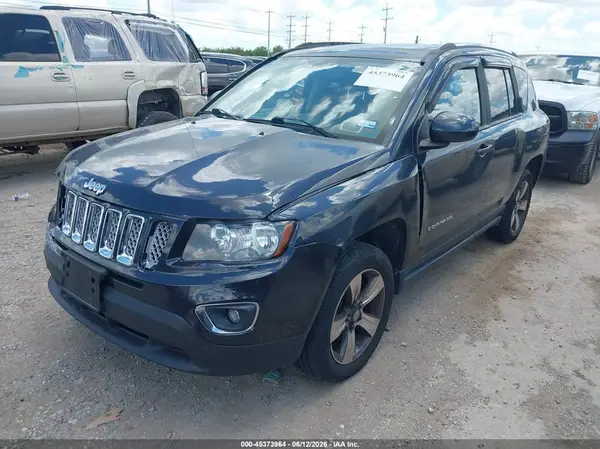 1C4NJDEBXGD587041 2016 JEEP COMPASS - Image 2