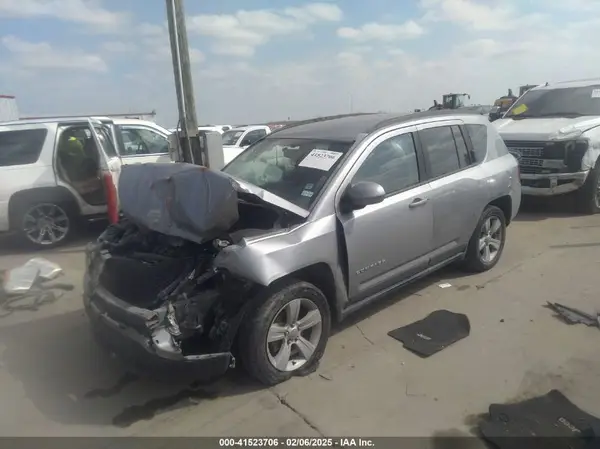 1C4NJDEBXGD594149 2016 JEEP COMPASS - Image 2