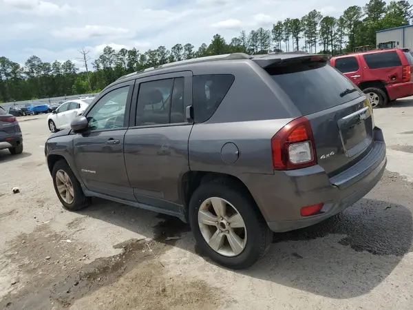 1C4NJDEBXGD594300 2016 JEEP COMPASS - Image 2