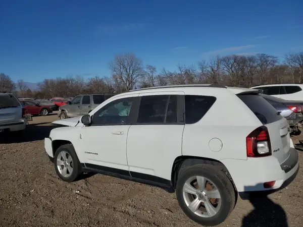 1C4NJDEBXGD616246 2016 JEEP COMPASS - Image 2