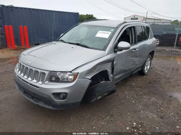 1C4NJDEBXGD616313 2016 JEEP COMPASS - Image 2