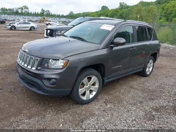 1C4NJDEBXGD645956 2016 JEEP COMPASS - Image 2
