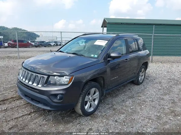 1C4NJDEBXGD650879 2016 JEEP COMPASS - Image 2