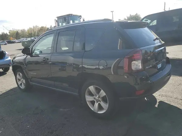 1C4NJDEBXGD657623 2016 JEEP COMPASS - Image 2