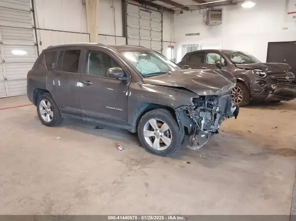 1C4NJDEBXGD663504 2016 JEEP COMPASS - Image 1