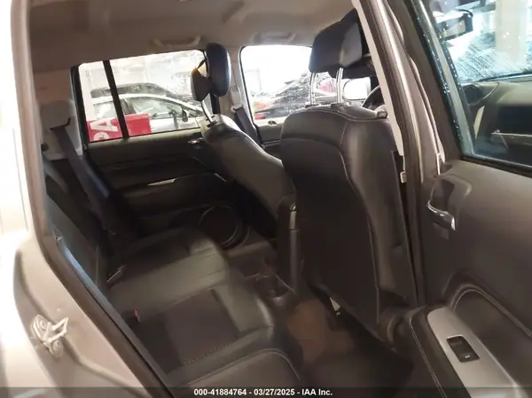 1C4NJDEBXGD694980 2016 JEEP COMPASS - Image 8
