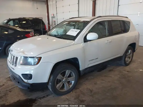 1C4NJDEBXGD713818 2016 JEEP COMPASS - Image 2
