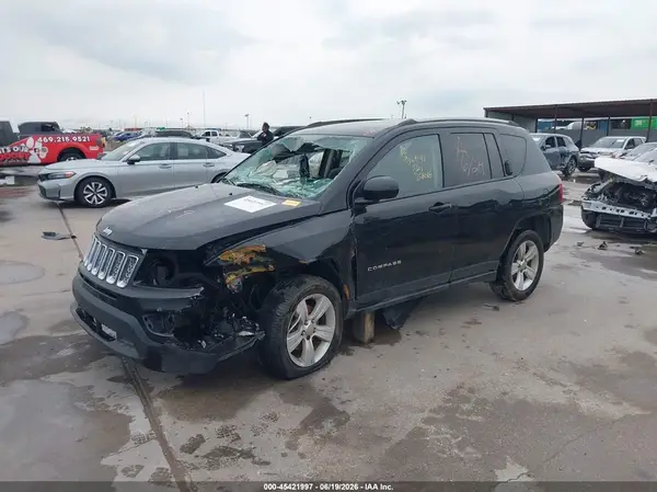 1C4NJDEBXGD758080 2016 JEEP COMPASS - Image 2