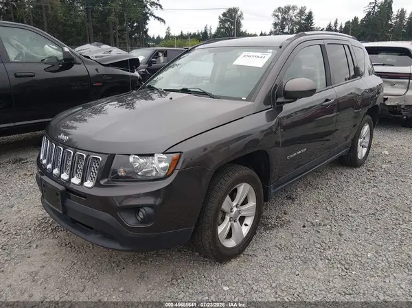 1C4NJDEBXGD758130 2016 JEEP COMPASS - Image 2