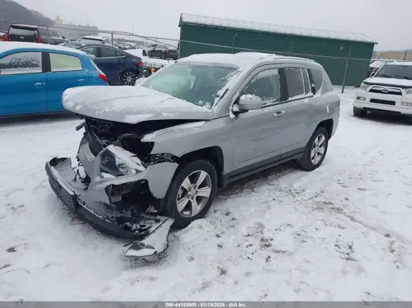 1C4NJDEBXGD767717 2016 JEEP COMPASS - Image 2