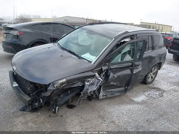 1C4NJDEBXGD772206 2016 JEEP COMPASS - Image 2