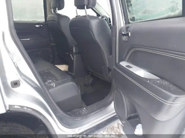 1C4NJDEBXGD772724 2016 JEEP COMPASS - Image 8