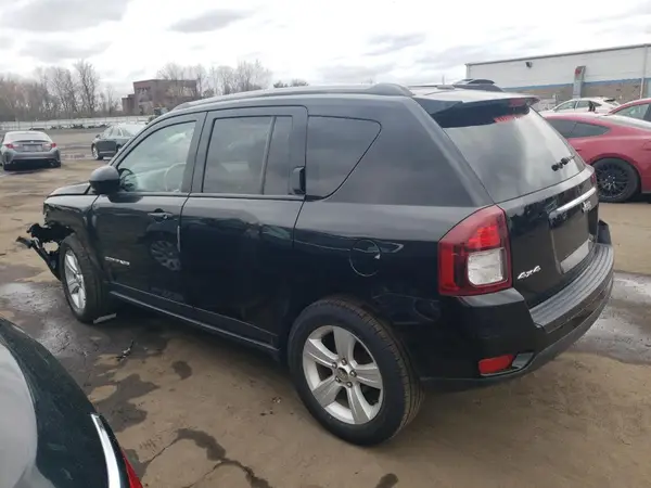 1C4NJDEBXGD776207 2016 JEEP COMPASS - Image 2