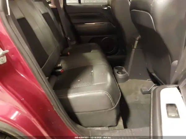 1C4NJDEBXGD781097 2016 JEEP COMPASS - Image 8