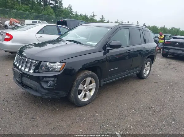 1C4NJDEBXGD782864 2016 JEEP COMPASS - Image 2