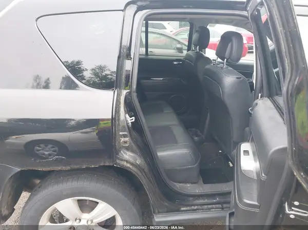 1C4NJDEBXGD782864 2016 JEEP COMPASS - Image 8