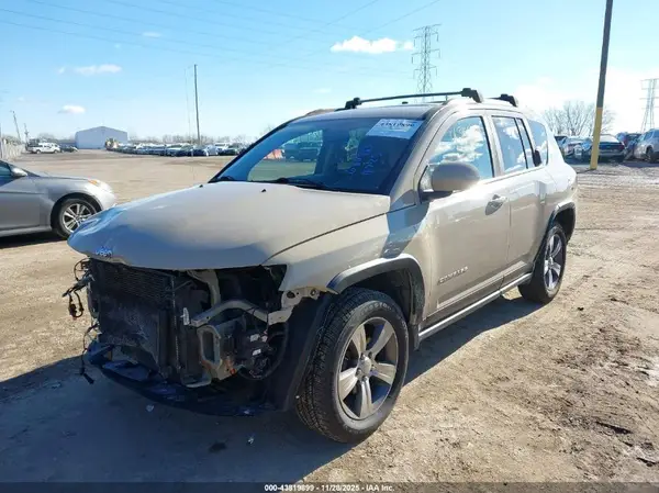 1C4NJDEBXGD795730 2016 JEEP COMPASS - Image 2