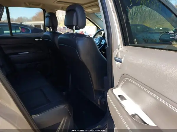 1C4NJDEBXGD795730 2016 JEEP COMPASS - Image 8