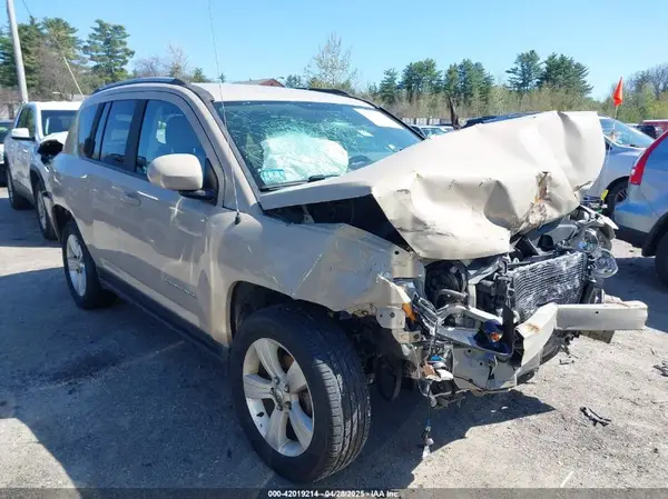 1C4NJDEBXGD808735 2016 JEEP COMPASS - Image 1