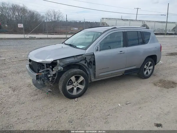 1C4NJDEBXHD100406 2017 JEEP COMPASS - Image 2