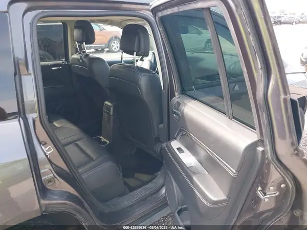 1C4NJDEBXHD190107 2017 JEEP COMPASS - Image 8