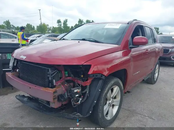 1C4NJDEBXHD204930 2017 JEEP COMPASS - Image 2