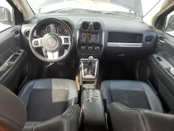 1C4NJDEBXHD205009 2017 JEEP COMPASS - Image 8