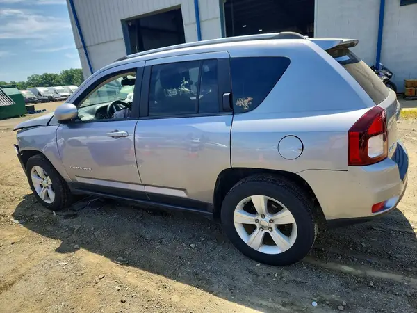 1C4NJDEBXHD210128 2017 JEEP COMPASS - Image 2