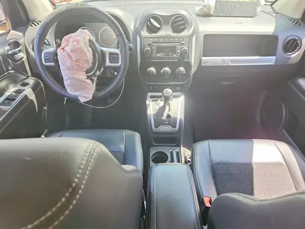 1C4NJDEBXHD210128 2017 JEEP COMPASS - Image 8