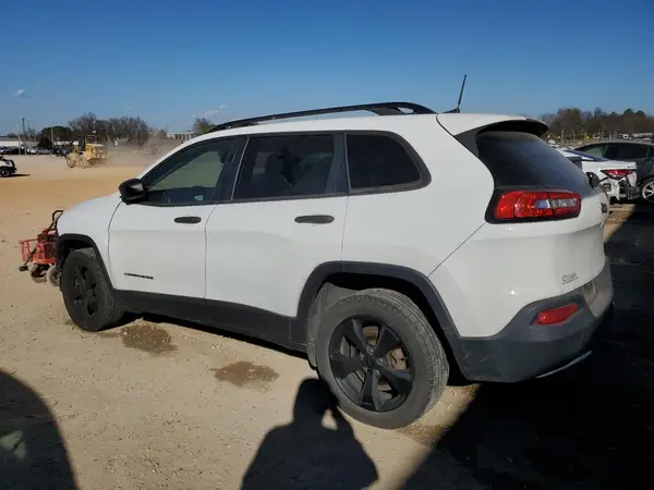 1C4PJLABXGW370165 2016 JEEP GRAND CHEROKEE - Image 2