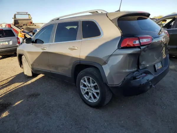 1C4PJLCB1HW661782 2017 JEEP GRAND CHEROKEE - Image 2