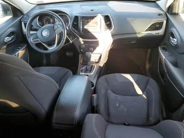 1C4PJLCB2HD221355 2017 JEEP GRAND CHEROKEE - Image 8