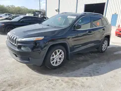 1C4PJLCB2HW650600 2017 JEEP GRAND CHEROKEE