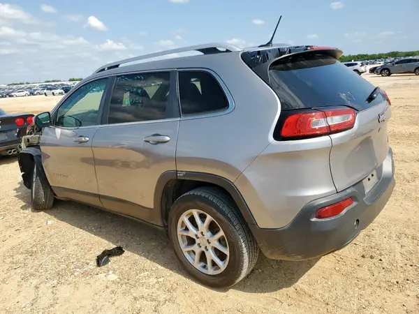 1C4PJLCB3JD538843 2018 JEEP GRAND CHEROKEE - Image 2