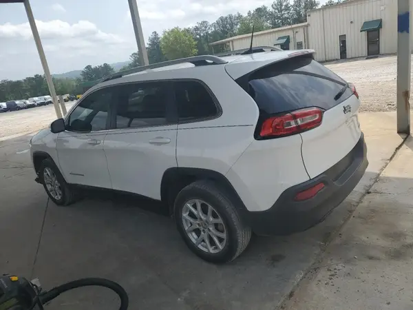 1C4PJLCB3JD577304 2018 JEEP GRAND CHEROKEE - Image 2