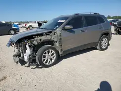 1C4PJLCB4HW661498 2017 JEEP GRAND CHEROKEE