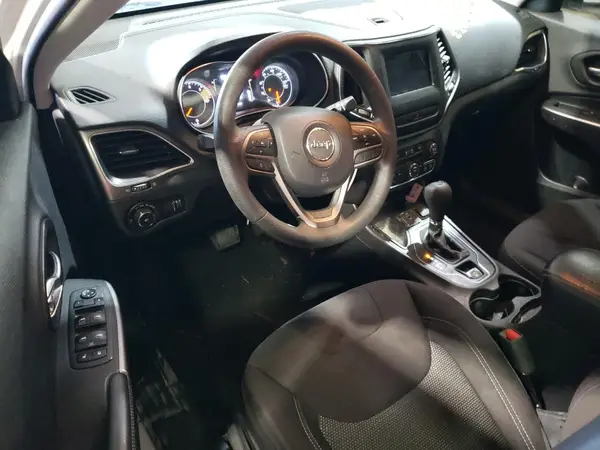 1C4PJLCB6KD144075 2019 JEEP GRAND CHEROKEE - Image 8