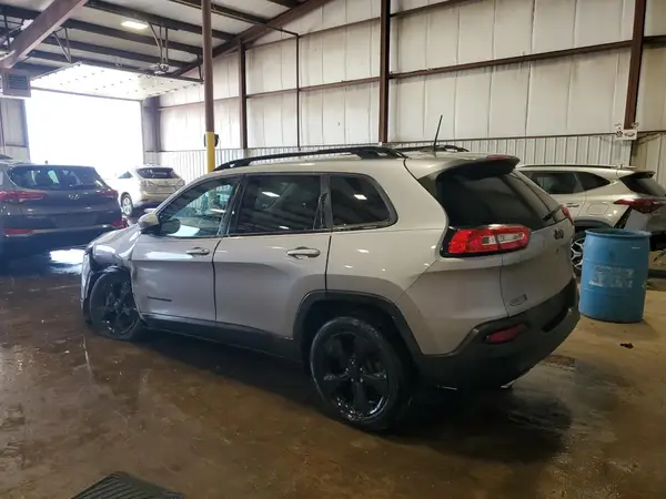 1C4PJLCX4JD523943 2018 JEEP GRAND CHEROKEE - Image 2