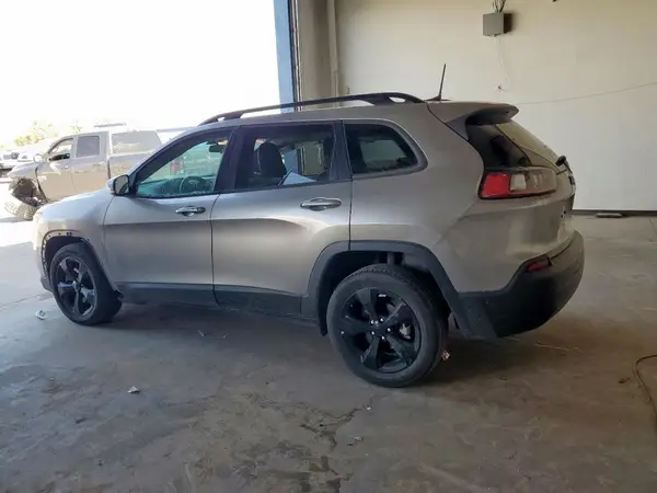 1C4PJLLB8LD545757 2020 JEEP GRAND CHEROKEE - Image 2