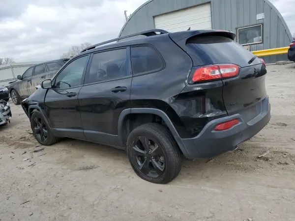 1C4PJMAB8HW588273 2017 JEEP GRAND CHEROKEE - Image 2